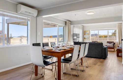 Taupo Apartment | Roberts Street Central 4 Bedroom Sleeps 10