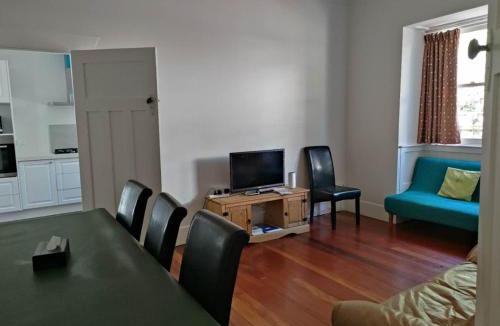 Epsom House | 5 Bedroom House A