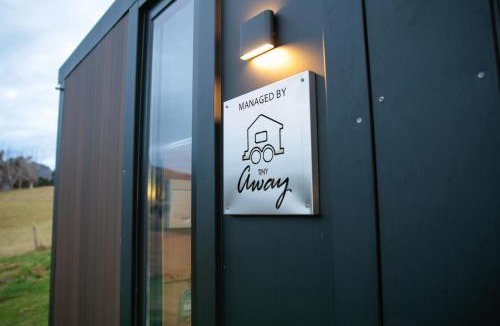 Diamond Harbour House | Bayview Paradise by Tiny Away