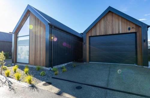 Methven House | Alpine Luxury With 3 Ensuites