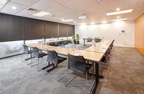 Hamilton Hotel | ibis Hamilton Tainui