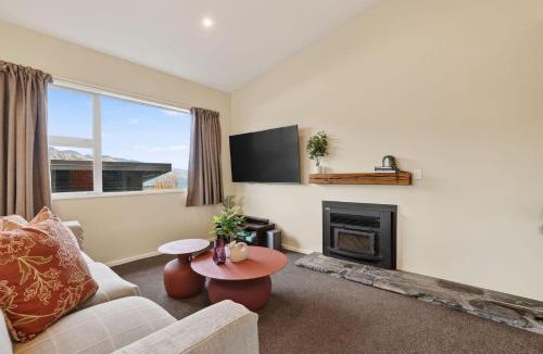 Queenstown Apartment | Alpine 75 Cottage - Queenstown Hill 2 Bed
