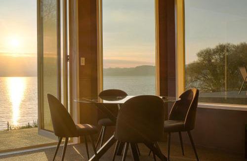 Tikitere House | Lake Edge Rotorua