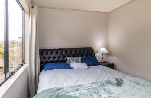 National Park Village House | Snow Retreat - Waimarino Holiday Home
