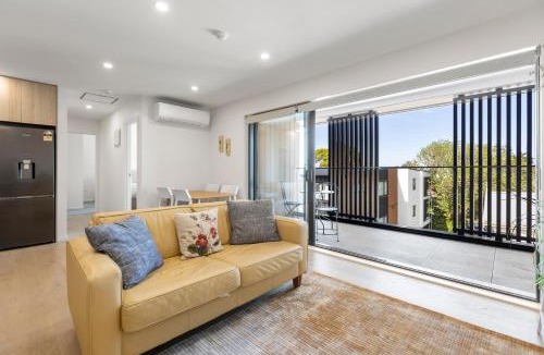 Mangere Bridge Apartment | Modern Apartment Near The Airport