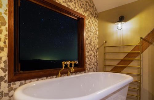 Mt Lyford House | Outdoor Tubs, Location, Elevated Tranquillity - ML74186