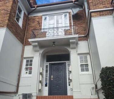 Parnell Apartment | 4 double and 2 single sofa beds apartment
