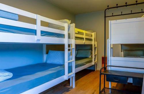 Rainbow Point House | Memories - stunning relaxation near lake with private hot tub