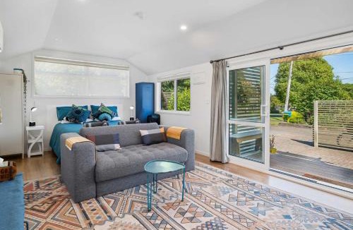 Lynmore Apartment | Redwood Staytion No Ten - Easy Walk to the Forest