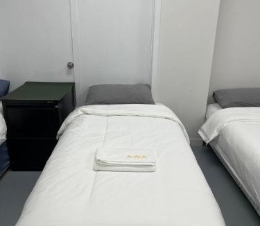 Auckland Apartment | 3 single and 2 double sofa beds Apartment 7