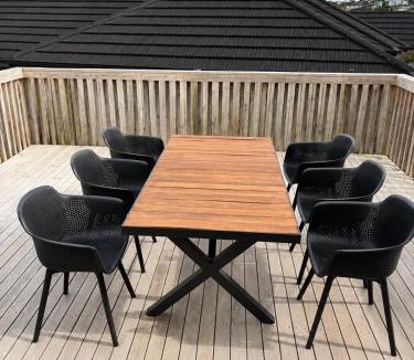 Flat Bush Apartment | Spacious 4 Bedroom Family Home in Mission Heights, Auckland