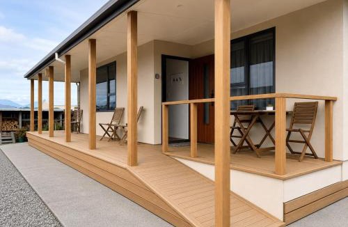 Hokitika House | Little Luxe on Revell