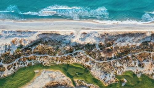 Mangawhai Heads House | Boutique Coastal Retreat with Bath Walk to Beach