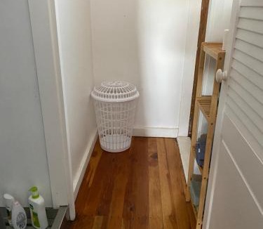 Hangatiki House | Waitomo Farmstay Cottage 1 - Kauri Cottage