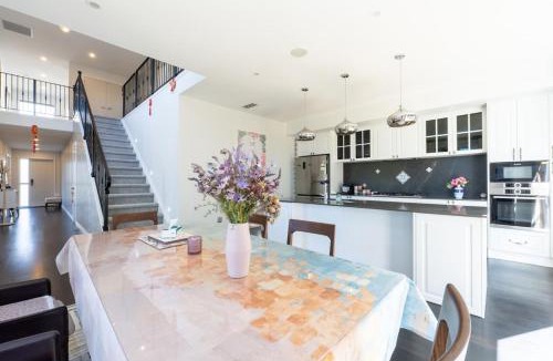 Long Bay House | Spacious 4-Bedroom Family Home in Long Bay