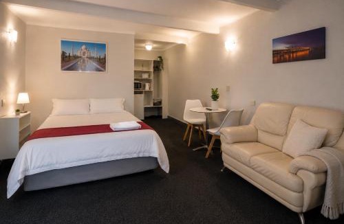 Levin Hotel | The Cave Motel