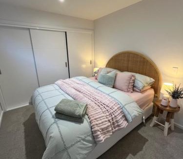 Kawarau Falls House | Cosy Hanleys Farm Retreat
