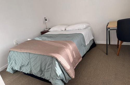 New Plymouth House | City Central 3 bedrooms House