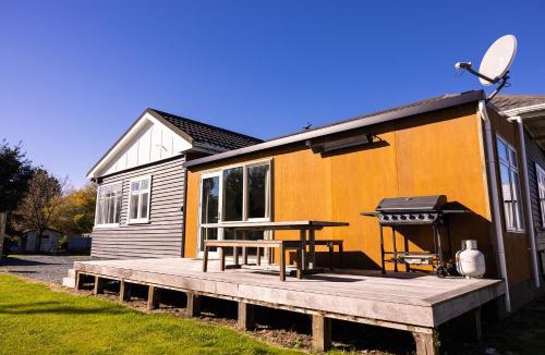 Burkes Pass House | Hill View