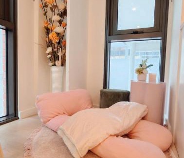 Kapiti Island Apartment | Bloom Central – Pool & Gym