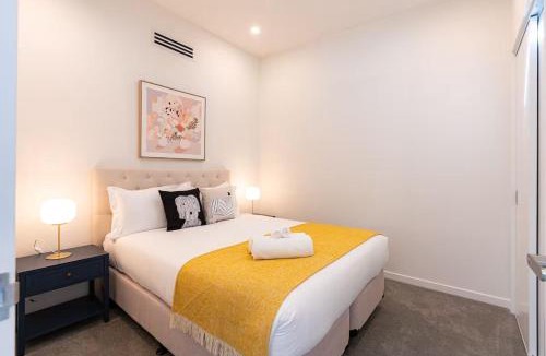 Greenlane Apartment | Spacious & Modern Townhouse in Central Auckland