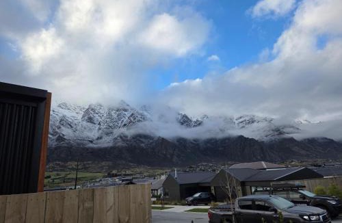Kawarau Falls Apartment | Remarkables Burrow