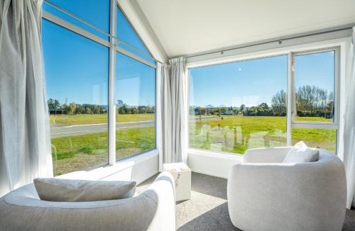 Geraldine House | Geraldine Gem - New 1 Bedroom Executive Home