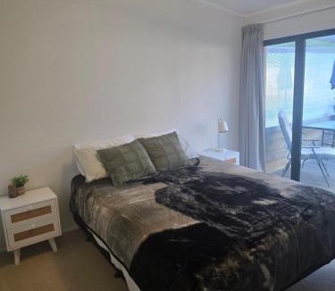 Wairakei House | Cosy Private Home Nice rural setting Close to Activity Parks
