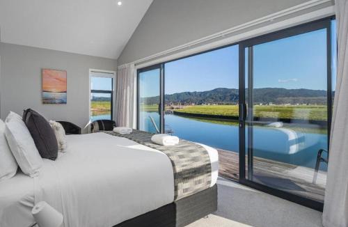 Whitianga House | The Mooring - Private Jetty Whitianga Waterways