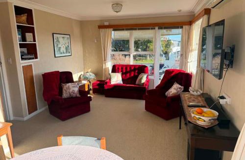 Paeroa House | Home away from Home