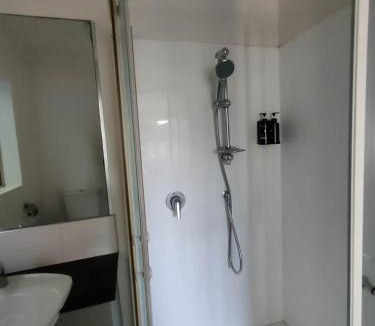 Mount Albert House | 5 Bedroom House