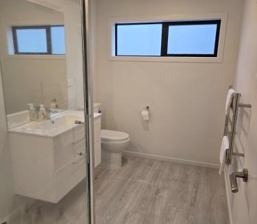 Te Aroha House | Stylish townhouse