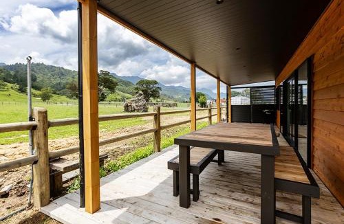 Te Aroha West House | The Miners Retreat