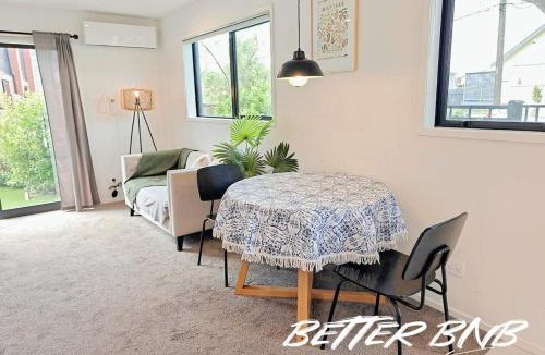 Lower Hutt House | Quiet Haven Retreat | Cozy Modern Townhouse