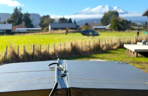 Ohakune House | 5 Bedroom, Solar on Snowmass Ohakune, Yellow Door