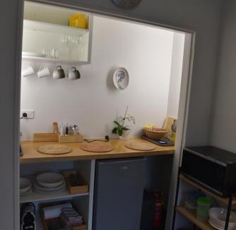 Harewood Apartment | Rojan's Roost