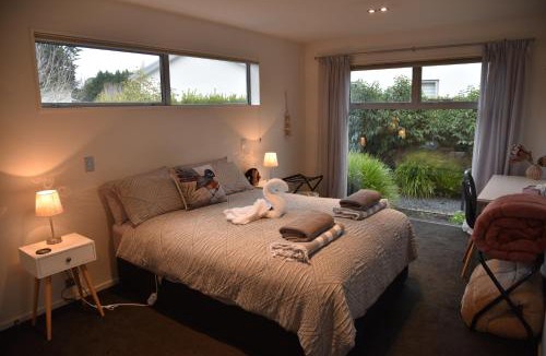 Harewood Apartment | Rojan's Roost