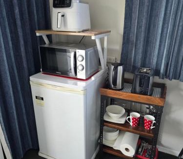 Palmerston North House | Quiet Boutique Generous Breakfast