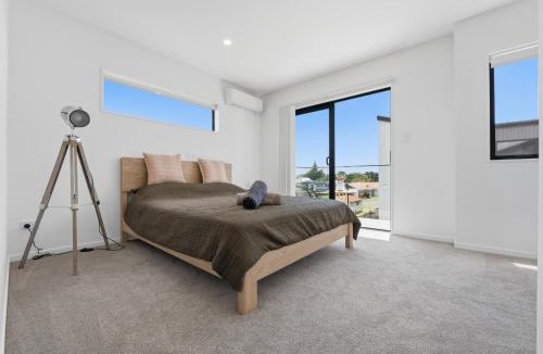 Mount Wellington Villa | Waipuna Comfort & Convenience 3-Bedrooms Villa