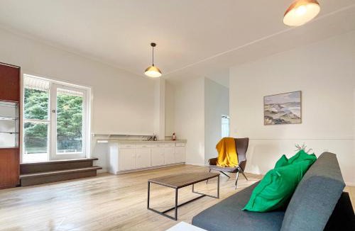 Auckland House | Large Family House