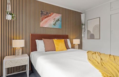 Taupo House | Cozy Retreat 2 - modern townhouse living
