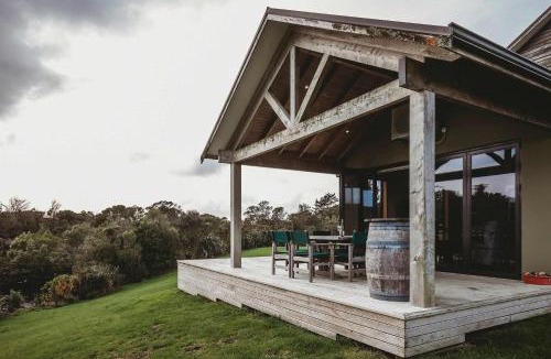 Egmont Village House | Serenity Lodge Getaway - with river views