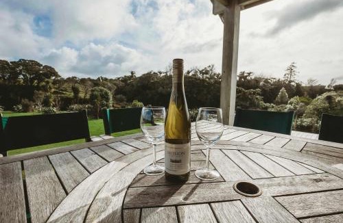 Egmont Village House | Serenity Lodge Getaway - with river views