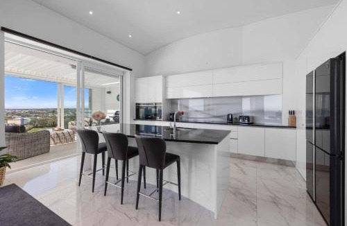 New Plymouth House | Seaview on Findlay