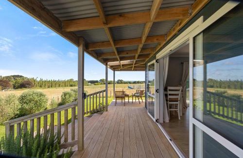 Tataraimaka House | Weld Cottage - Sustainable lifestyle property
