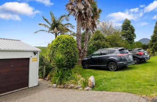 Oakura Villa | Butlers Lane Retreat
