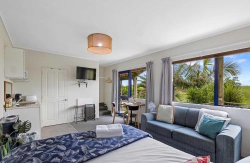 Oakura Apartment | Butlers Studio One