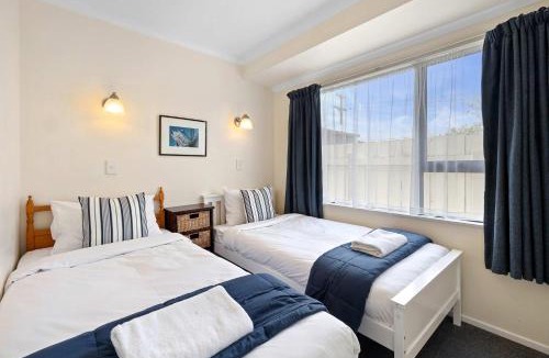 Fitzroy House | Beach Cottage on Record