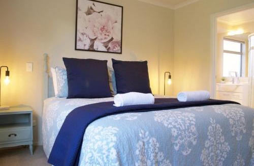 New Plymouth House | Escape To Buller - enjoy a relaxed holiday vibe