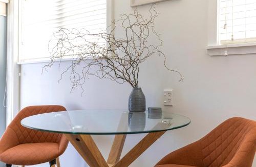 Taupo House | Wanderlust Retreat- Quaint and Romantic Cottage